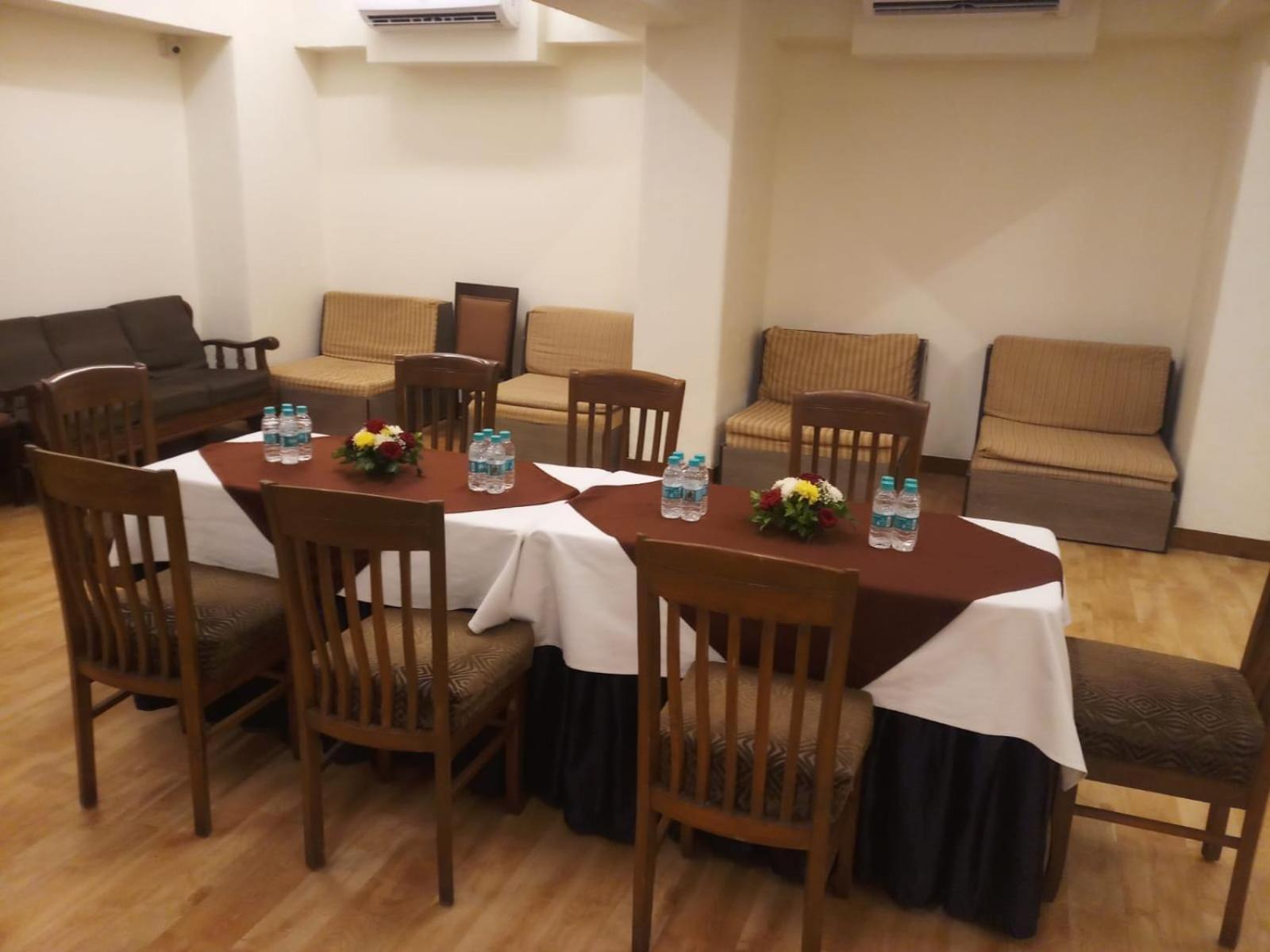 Tuliip Residency Hotel Mumbai Exterior photo